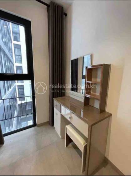 $750 Condo