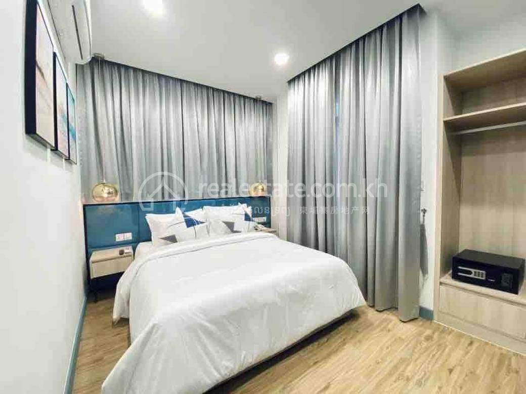ខុនដូ តម្លៃ $400