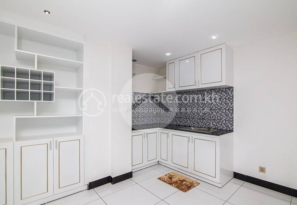 Apartment For Rent in BKK 3, Boeng Keng Kang, Phnom Penh