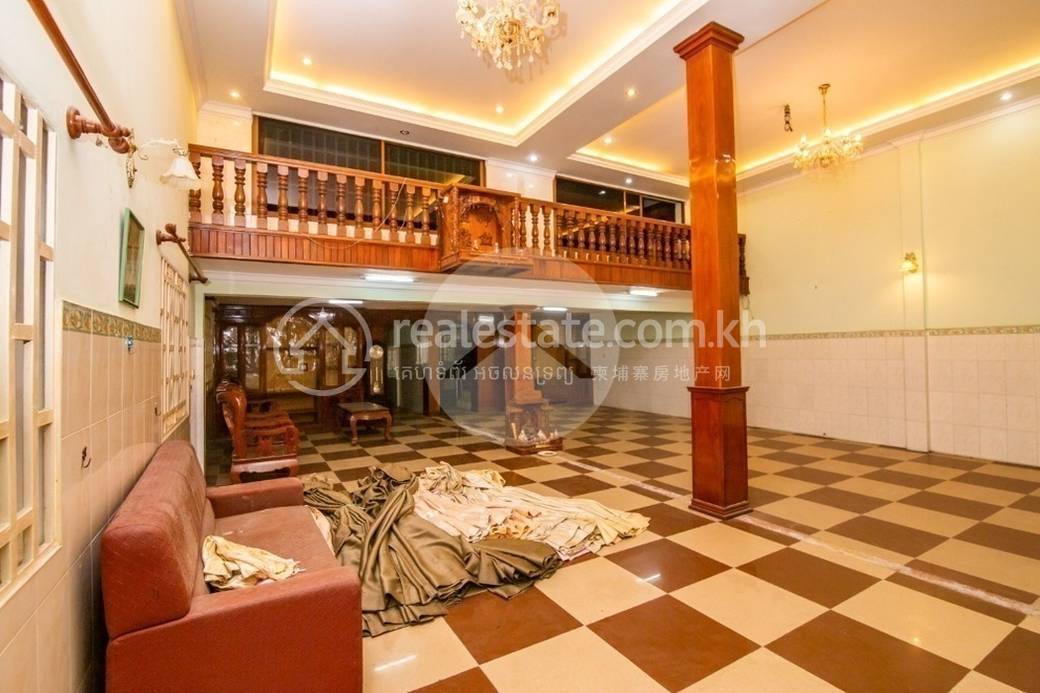 Flat House Na prodej in Toul Kork $600,000