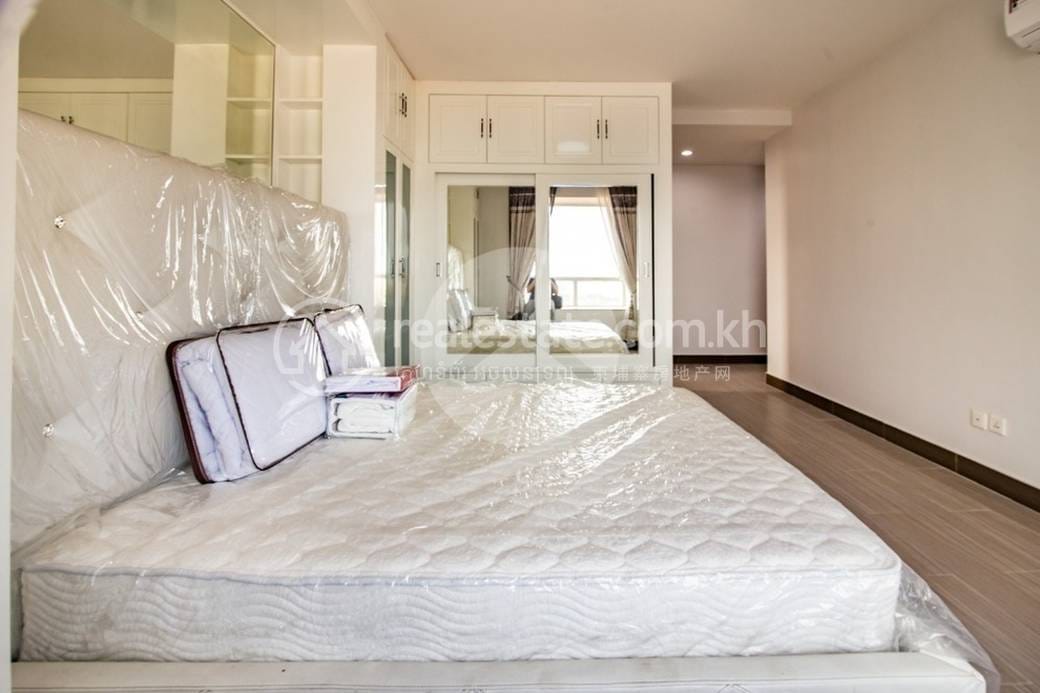 Condo K pronájmu in Chamkarmon $1,800