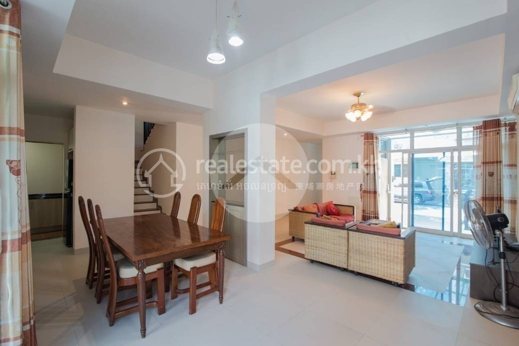 Villa For Sale in Toul Kork $390,000