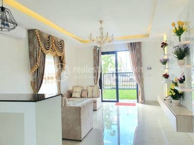  , សំរោងលើ, អង្គស្នួល, កណ្ដាល