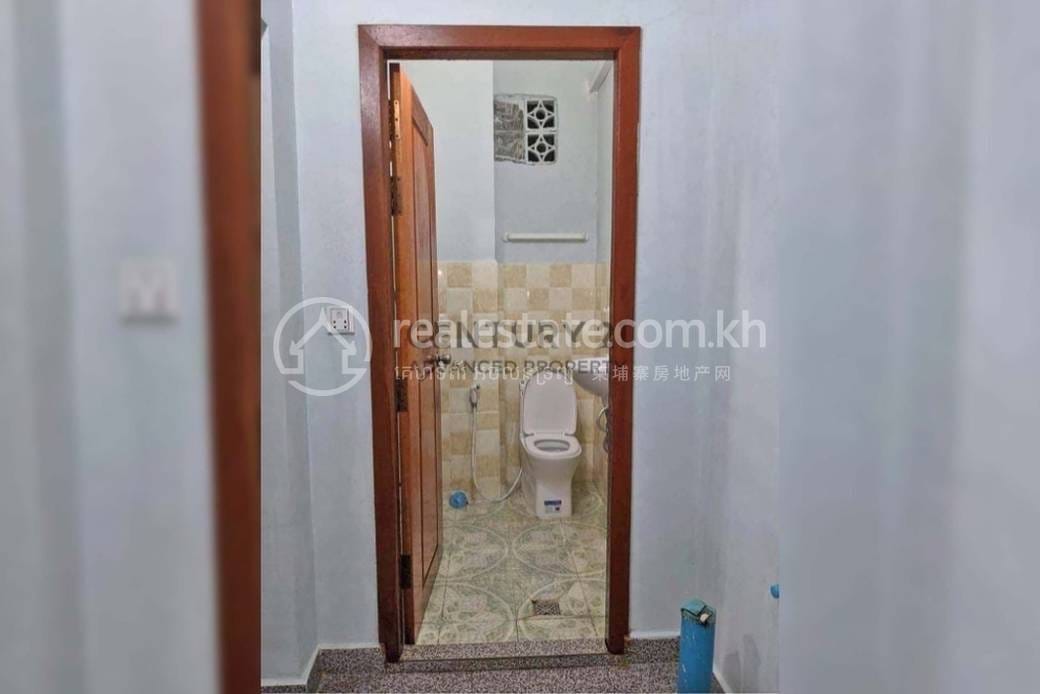 18卧室套房出售，价格$429,000