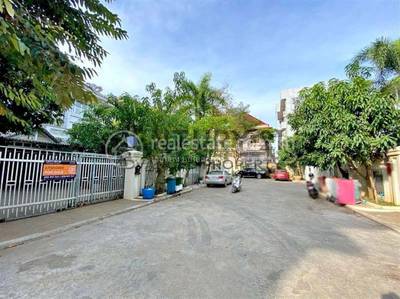  , Phnom Penh Thmey, Sen Sok, プノンペン