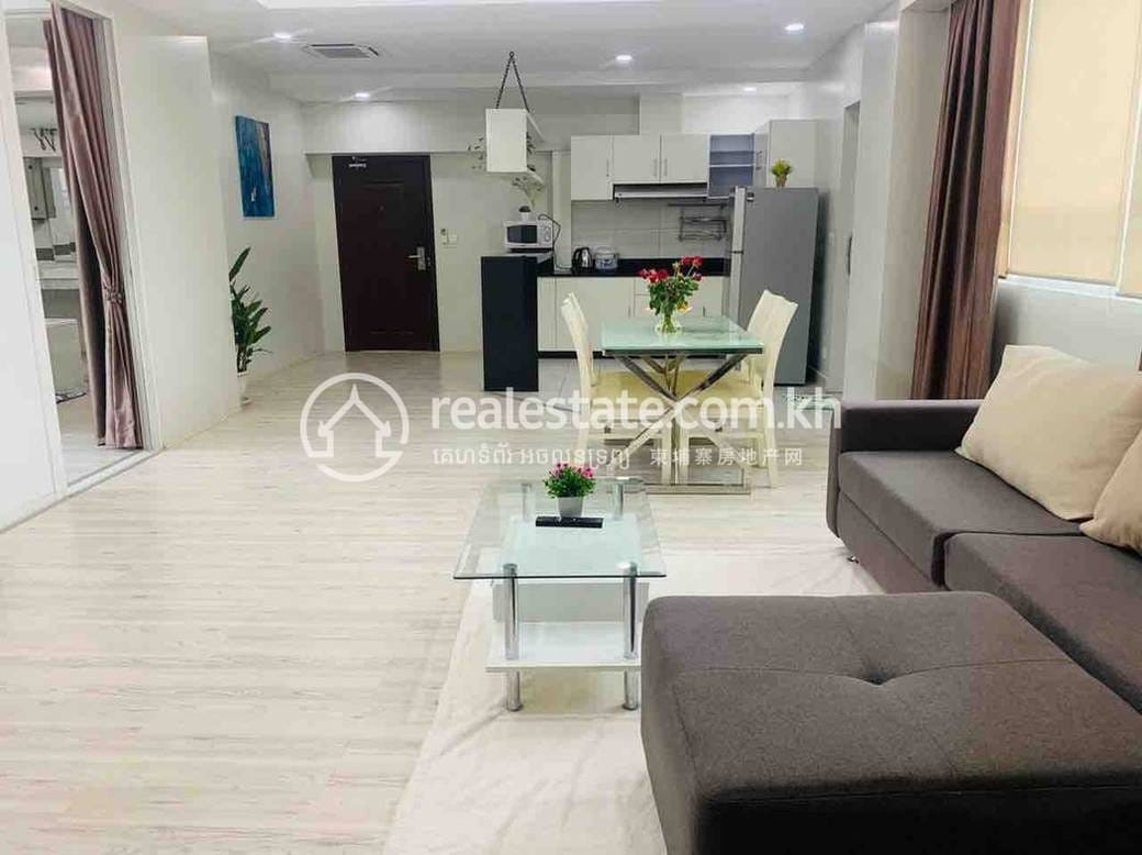 109 sqm Living Size Apartmán se službami K pronájmu in Boeng Keng Kang