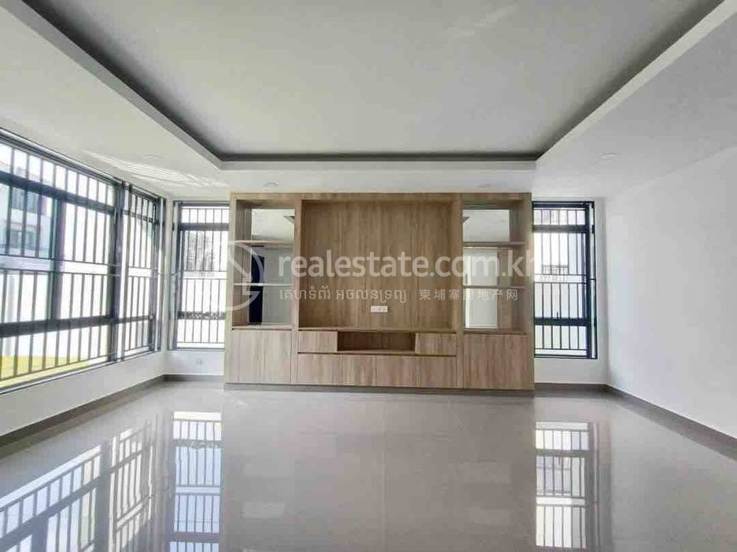 វីឡា សំរាប់ជួល នៅMeanchey តម្លៃ $5,000