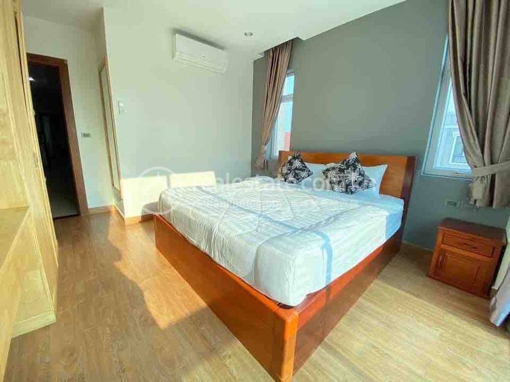 Condo Na wynajem w Chamkarmon $750