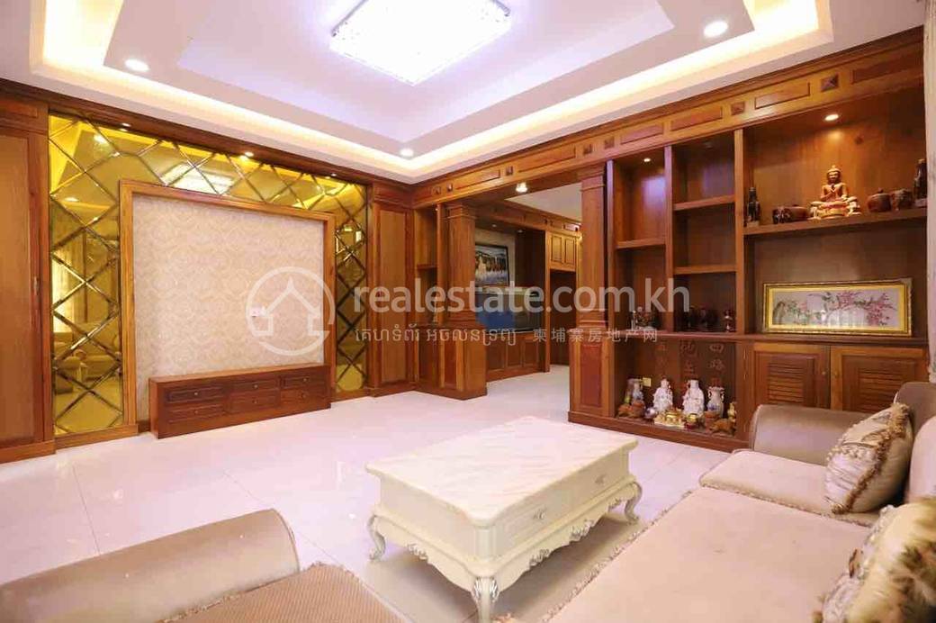 别墅出售，位于新金边, 森速区, 金边