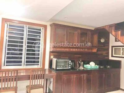ផ្ទះល្វែង តម្លៃ $400