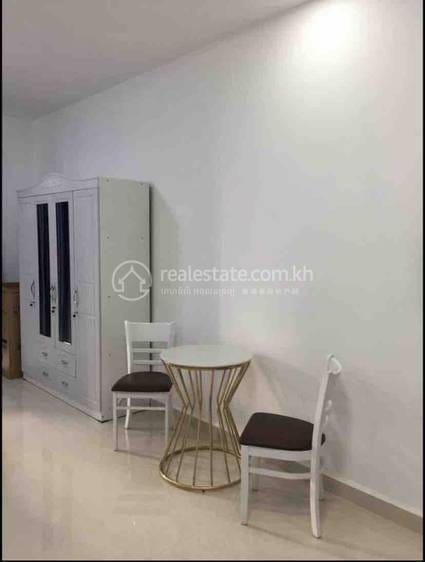 D. I. Riviera Condominium | Tonle Bassac Condo K pronájmu in Tonle Bassac