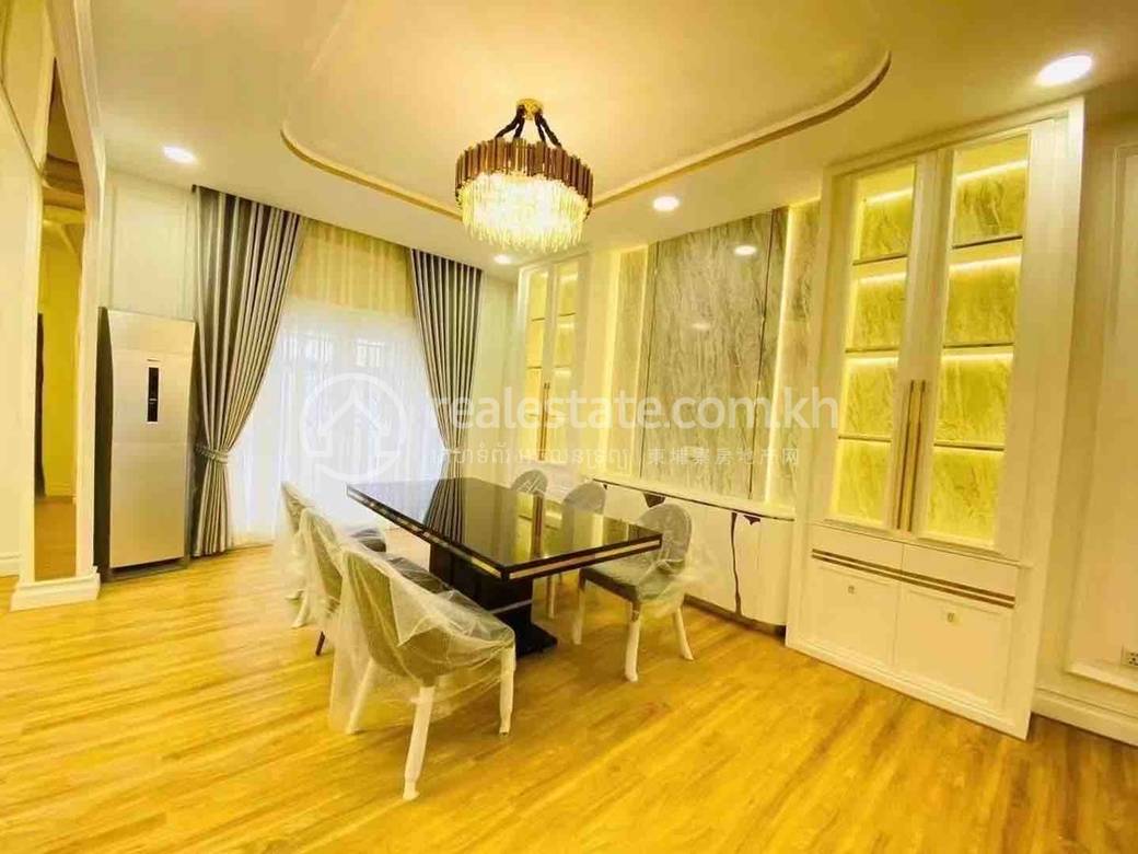 วิลล่า สำหรับเช่า ใน Chamkarmon $3,000