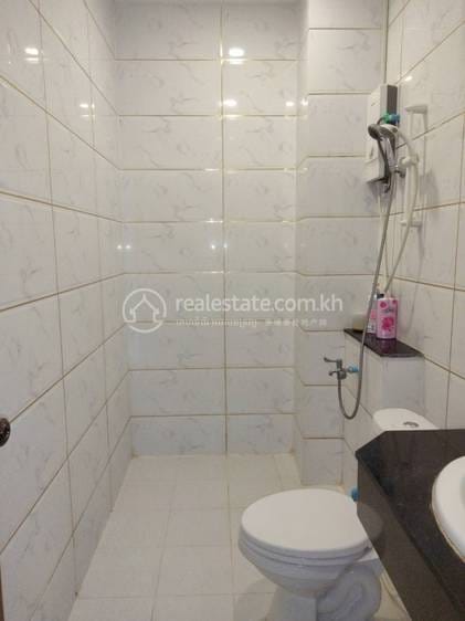 ផ្ទះជាប់គ្នា សំរាប់លក់ នៅDangkao តម្លៃ $85,000