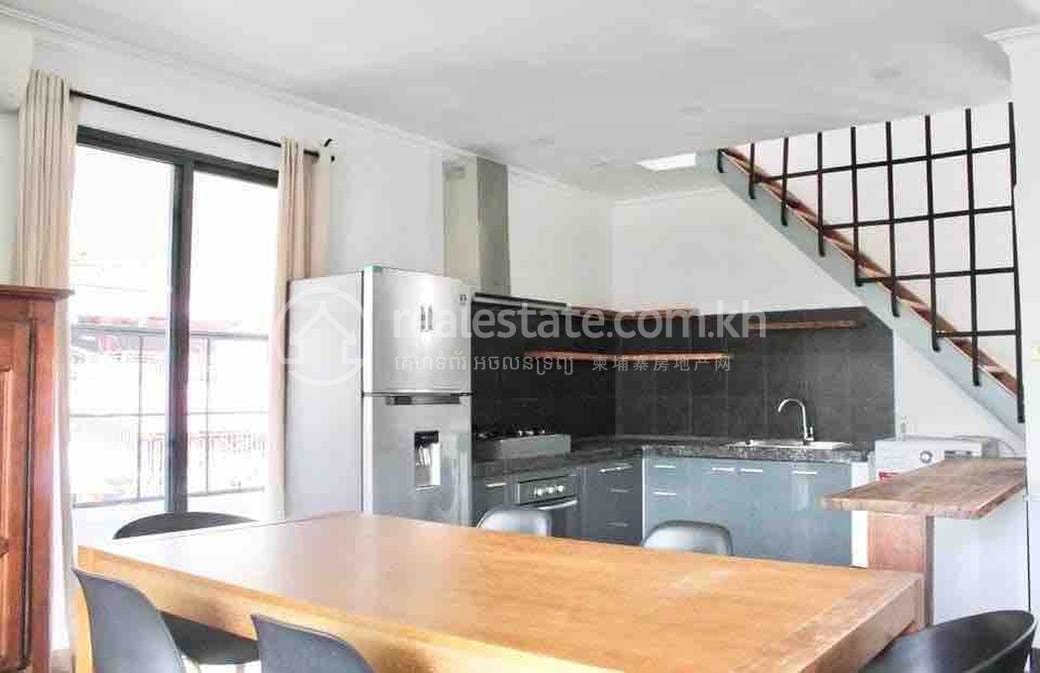 Апартаменты с Обслуживанием Для Аренды in Chamkarmon $1,800