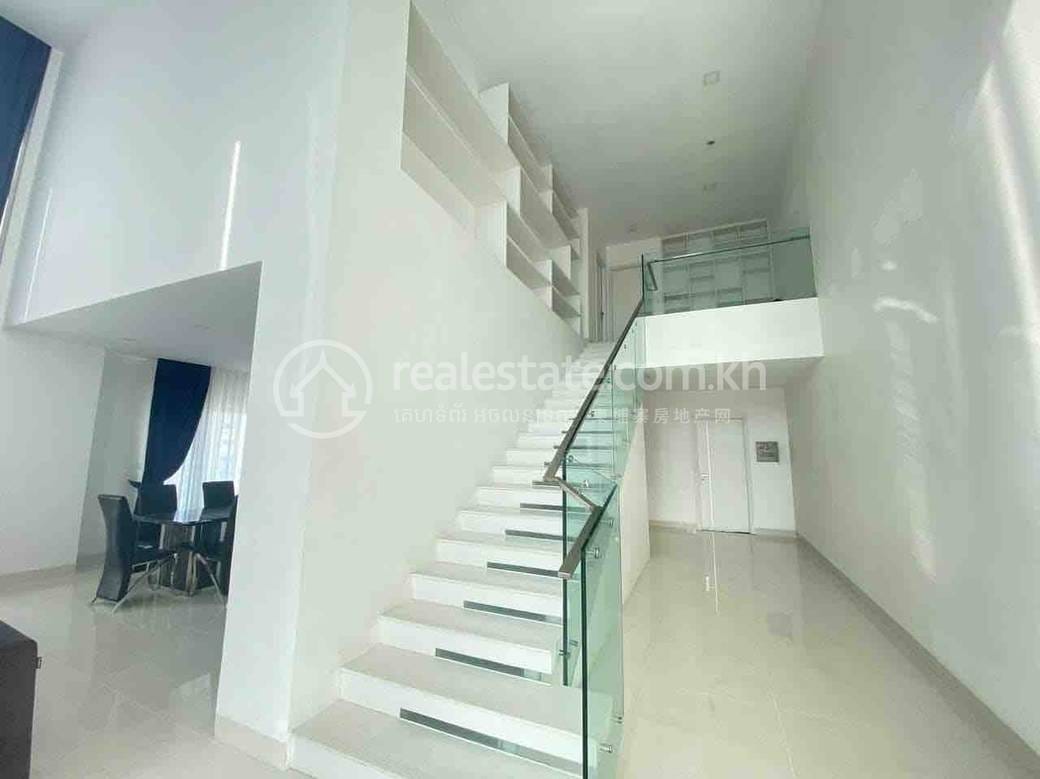 Апартаменты с Обслуживанием Для Аренды in Chamkarmon $4,500