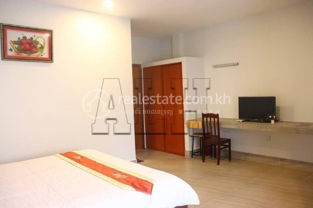 Sala Kamraeuk House and lot For Rent in Sala Kamraeuk