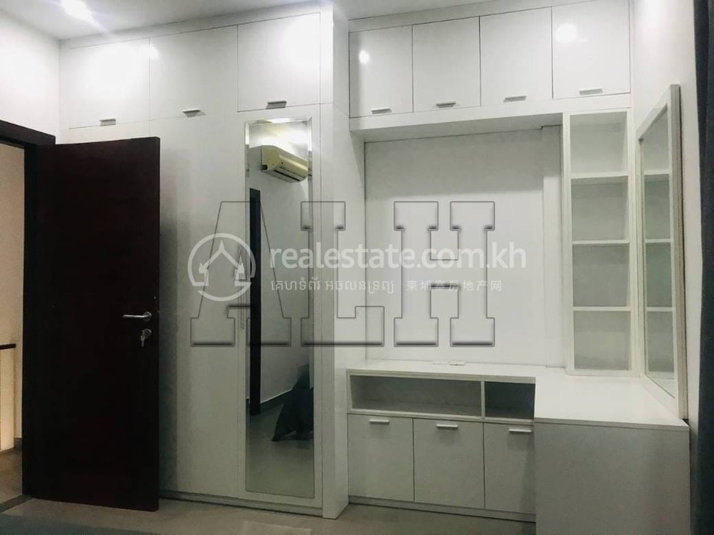 Sala Kamraeuk វីឡា សំរាប់ជួល នៅ Sala Kamraeuk