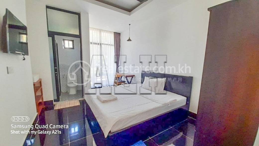 Apartment For Rent with 1 Parking Space