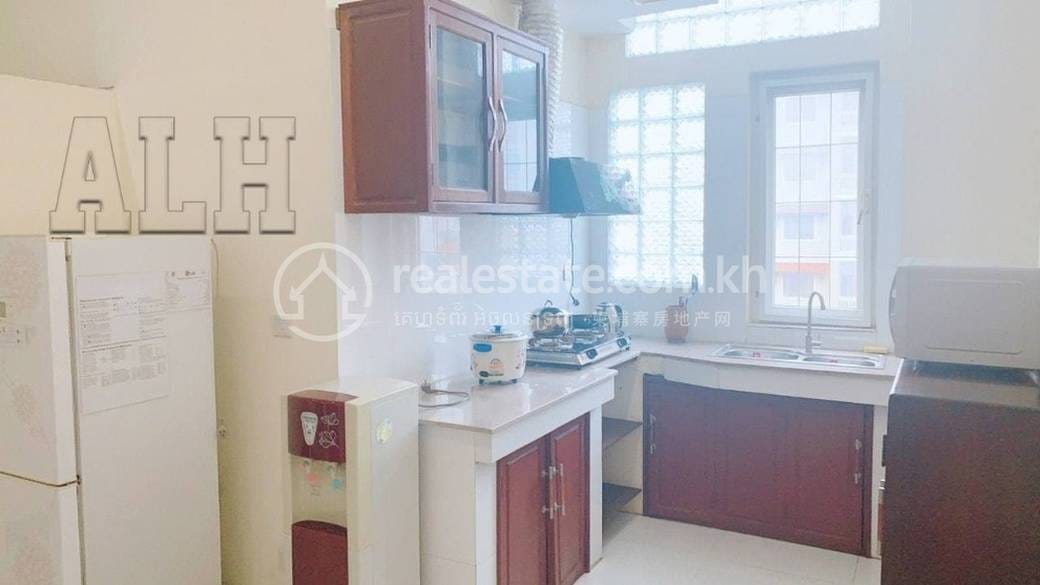 Apartment For Rent with 1 Parking Space
