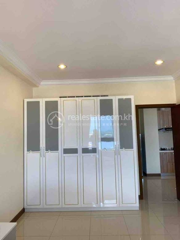 Condo For Rent in Chroy Changvar $900