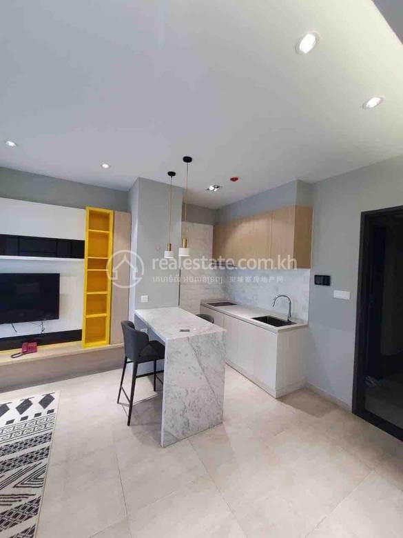 Apartment For Rent with 1 Parking Space