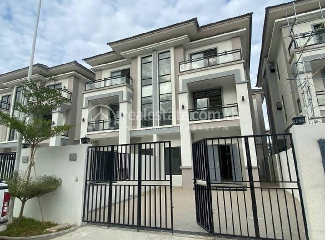 Twin Villa For Sale in Russey Keo $290,000