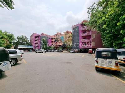 โรงแรม สำหรับขาย พื้นที่ใช้สอย 4,234 ตร.ม. ใน Chamkarmon