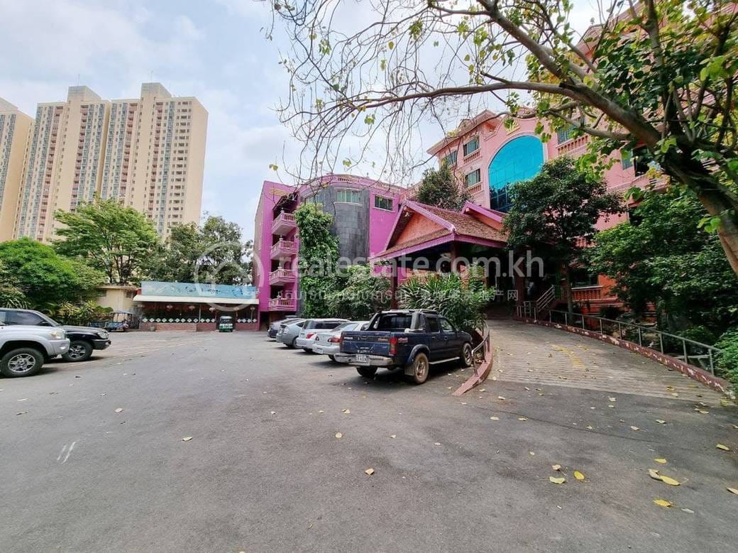 โรงแรม สำหรับขาย พร้อมที่จอดรถ 1 คัน