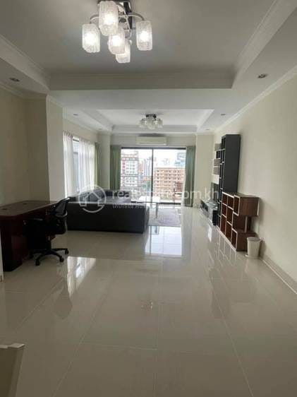 Apartmán se službami K pronájmu in Boeng Keng Kang $1,200