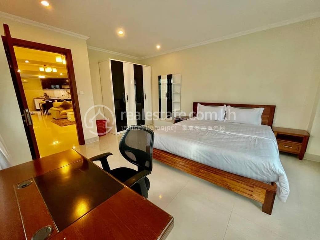 $1,800 Serviced Apartment
