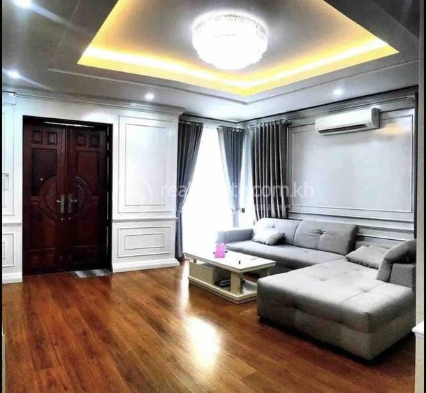 Vila K pronájmu in Nirouth, Chbar Ampov, Phnom Penh