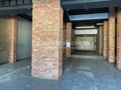 BKK 1 ផ្ទះលក់ដូរ សំរាប់ជួល នៅ BKK 1