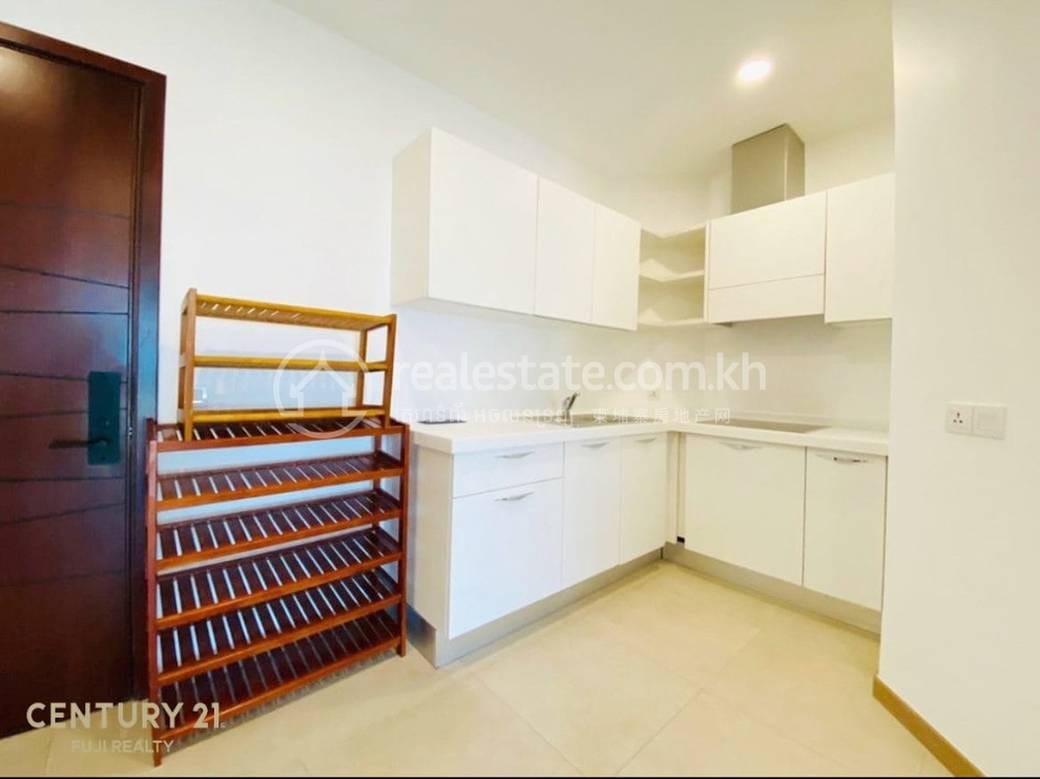 The Penthouse Residence | Condo For Sale with 1 Parking Space