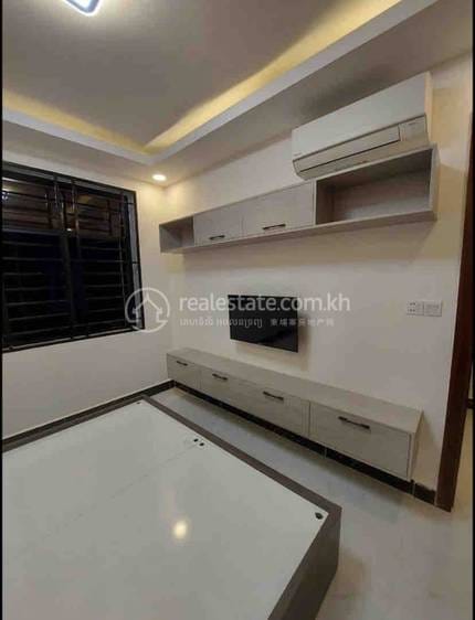 Condo K pronájmu in Sen Sok $300