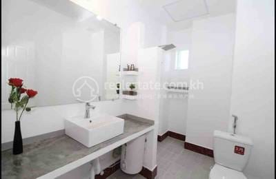 Chamkarmon Condo For Rent in Chamkarmon