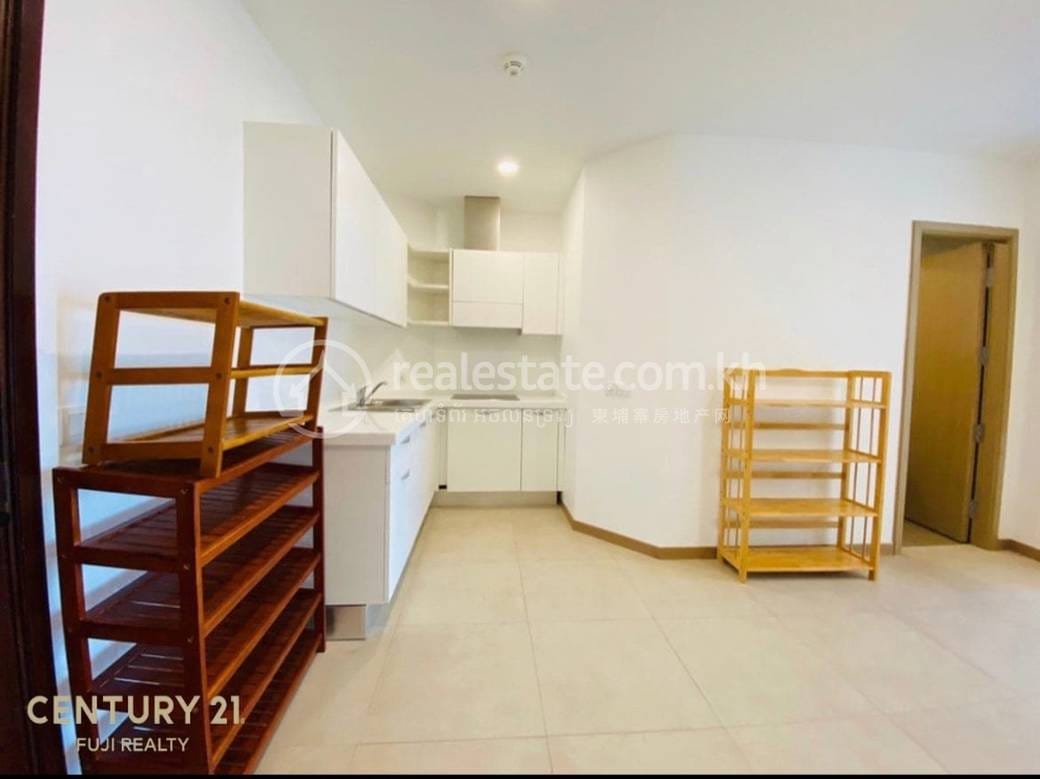 The Penthouse Residence | Condo For Sale in Chamkarmon $165,000