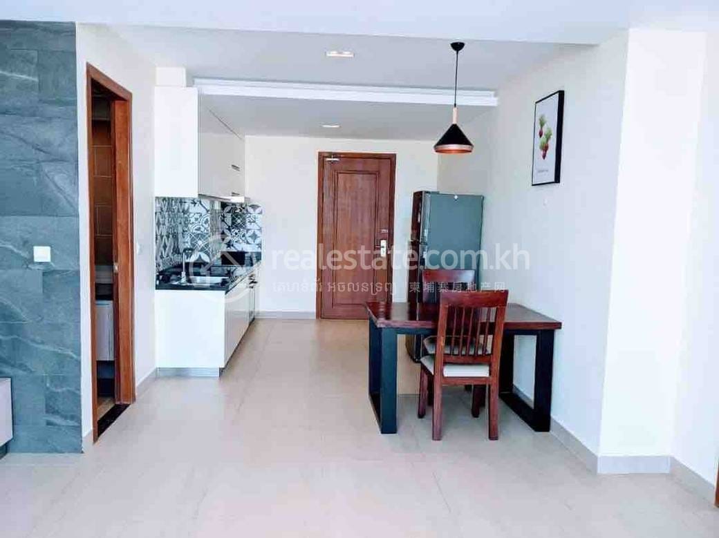 ផ្ទះល្វែង តម្លៃ $900