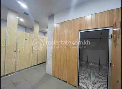 Condo For Rent with 1 Parking Space
