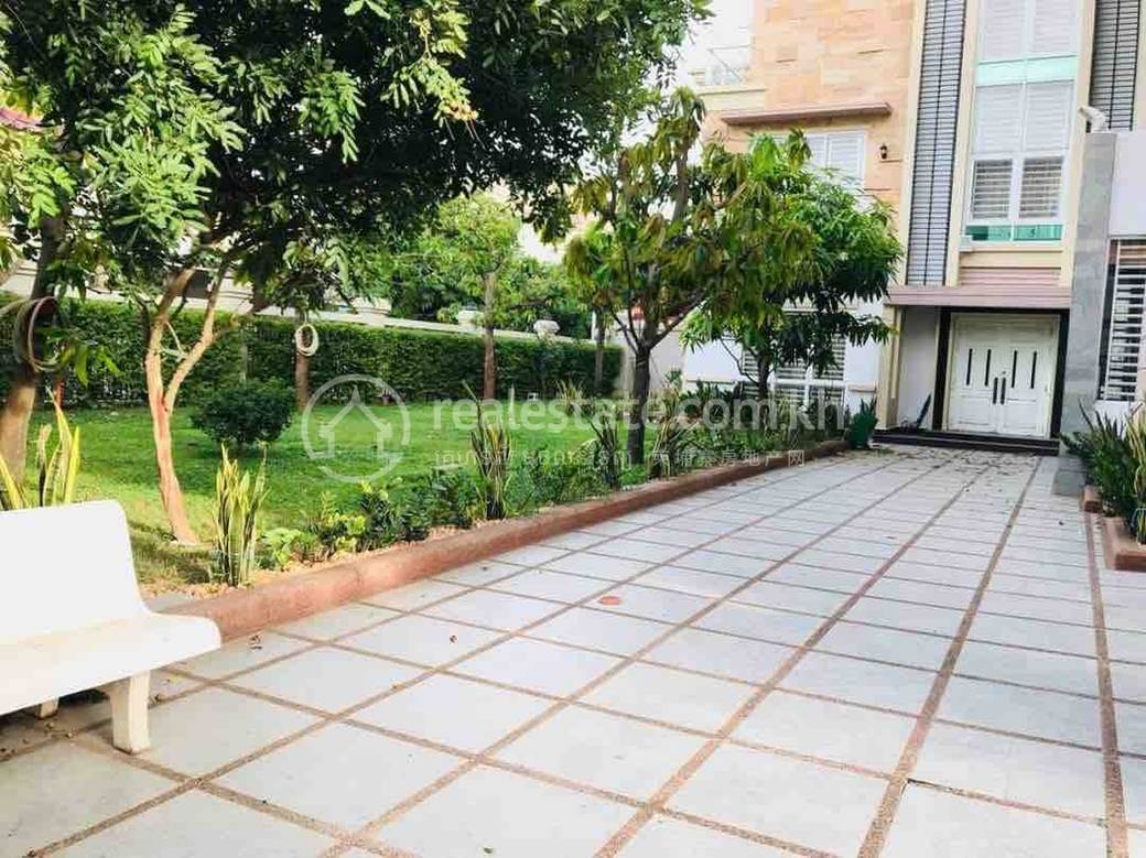 $7,000 Villa