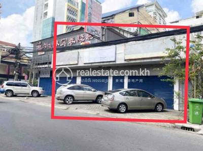 residential Shophouse for rent dans Boeung Prolit ID 205561