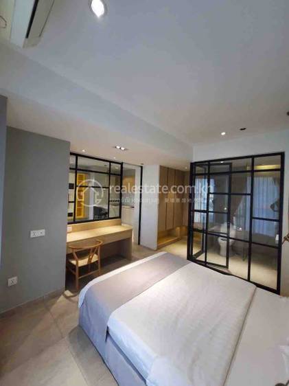 Apartment For Rent with 1 Parking Space