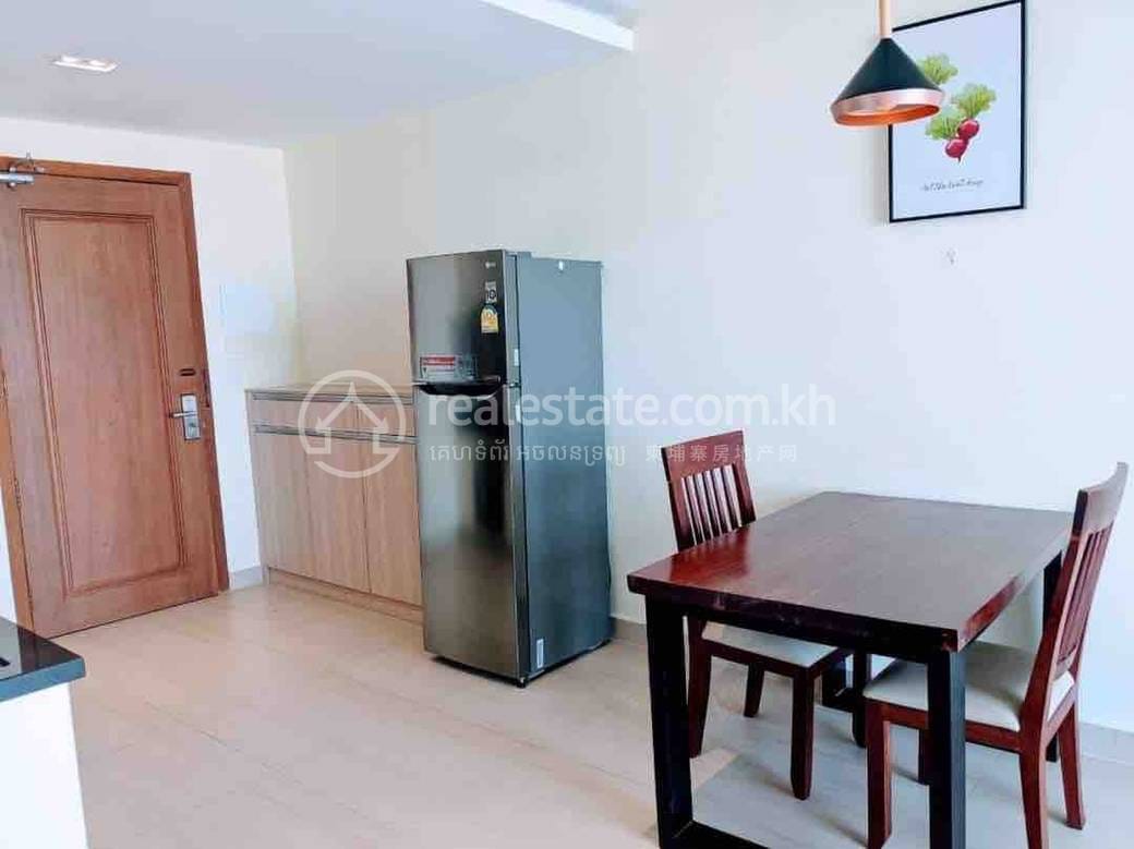 Apartment For Rent with 1 Parking Space