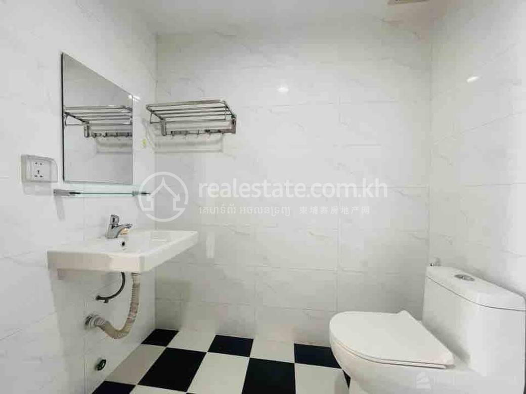 Condo À louer à Chamkarmon $400
