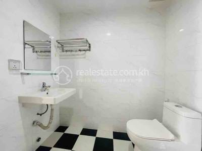 Condo À louer à Chamkarmon $400