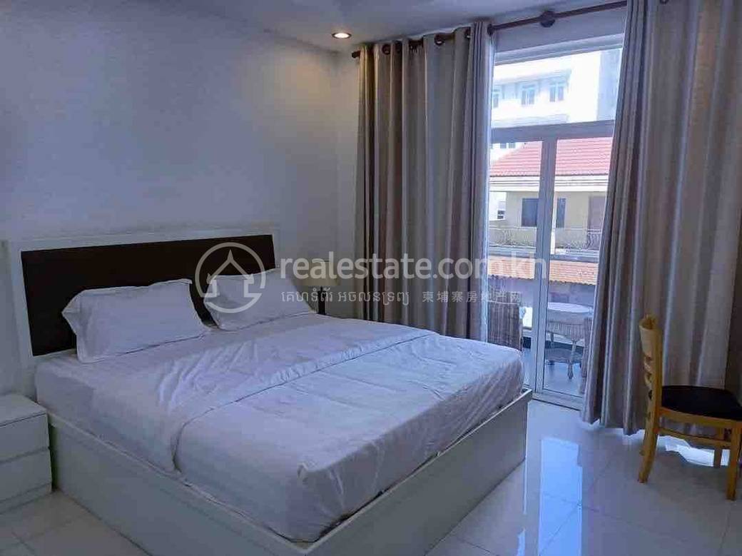 Apartment For Rent with 1 Parking Space