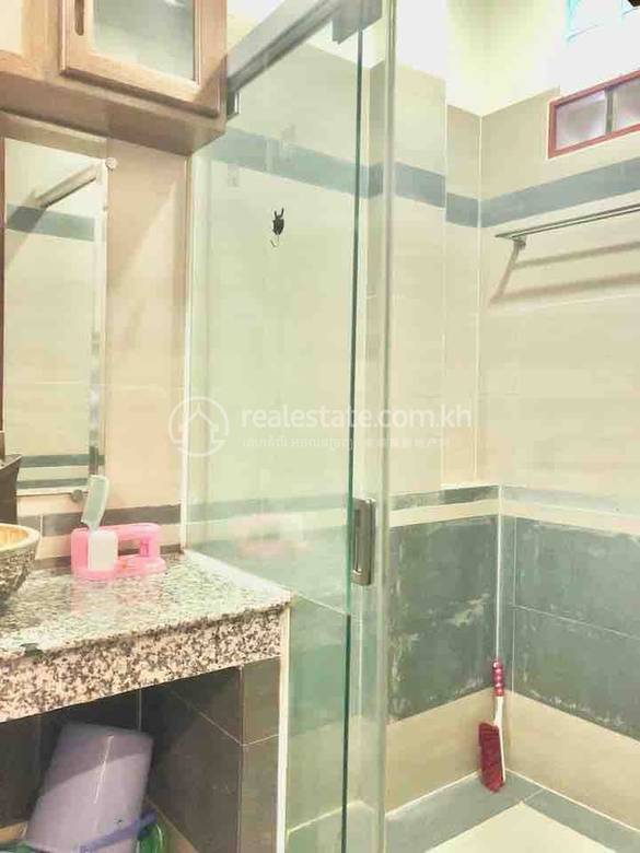 Daun Penh Apartment For Rent in Daun Penh