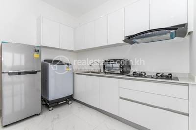 PS Crystal Condominium