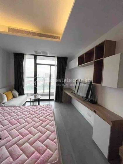 Flat For Rent in Tonle Bassac, Chamkarmon, Phnom Penh