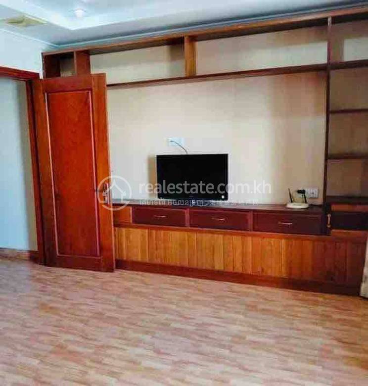 Апартаменты с Обслуживанием Для Аренды in Chamkarmon $480