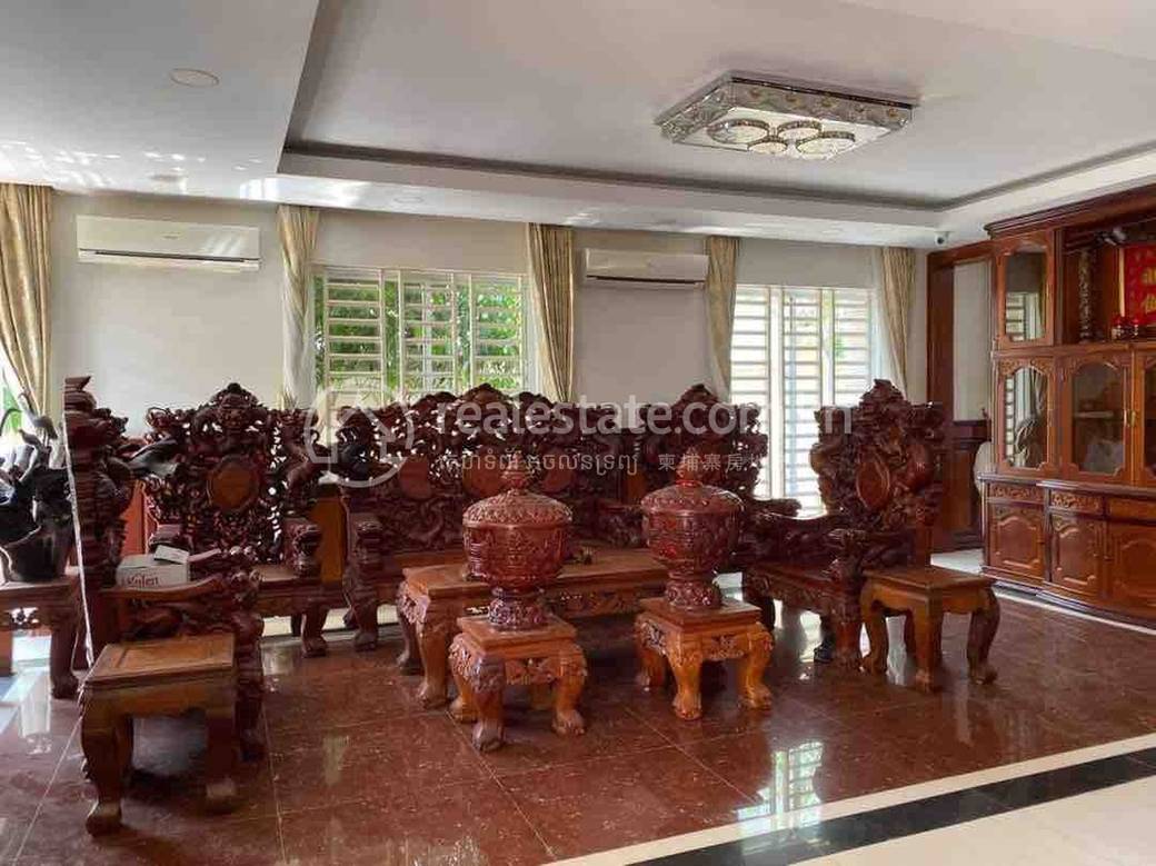 $6,000 Villa